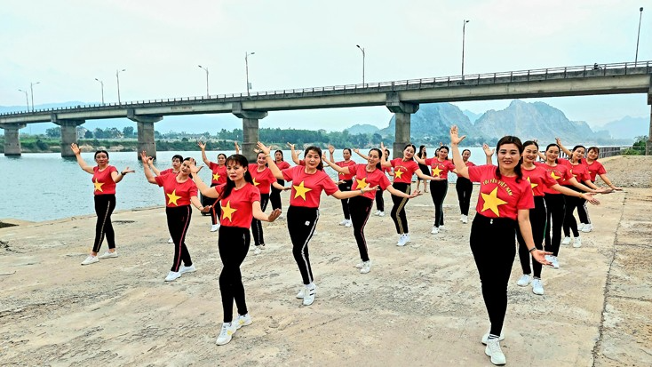 Những lợi ích không tưởng từ hoạt động nhảy dân vũ